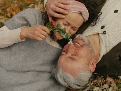 Pareja de adultos mayores