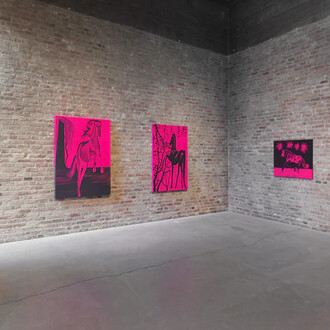 Sihan Chen, Blue is a gaze, exhibition view. Courtesy of König Galerie