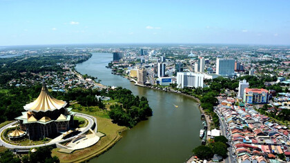 Panorama di Kuching e il fiume Sarawak