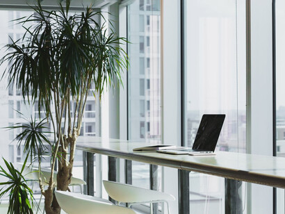 Nelle moderne organizzazioni ogni dipendente deve sviluppare doti da leader, utili per guidare, delegare e collaborare