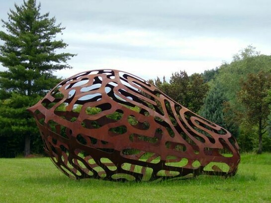 Vuoto di memoria (scultura di Gianpietro Carlesso). Simbolo della manifestazione.