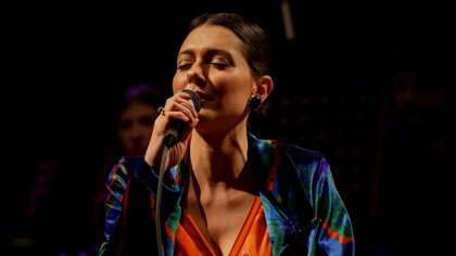 Simona Molinari in una foto di @Arturo DiVita, Fondazione Orchestra Jazz Siciliana, The Brass Group