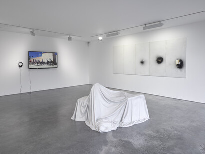 Lisson Presents..., Exhibition view. Courtesy of Lisson Gallery 