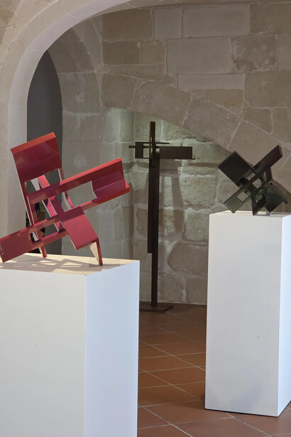 Arturo Berned, En busca de la línea, vista de exhibición. Cortesía de Galería de las Misiones