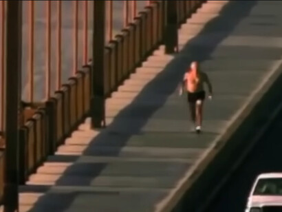 Lo slogan "Just Do It", semplice e diretto, ha catturato l'essenza del superamento dei limiti personali, rendendolo rilevante per atleti e non 