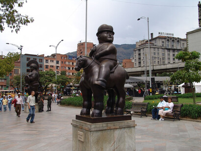 Medellín, Colombia. Esculturas de Fernando Botero decoran las calles de la ciudad que lo vio nacer
