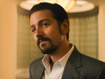 "Narcos: Mexico", a new generation of Mexican kingpins emerges as newly autonomous gangs fight to survive political turmoil and growing bloodshed