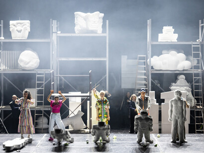 Sternstunden der Menschheit. Courtesy of Residenztheater