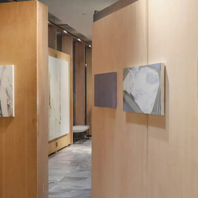 Luke Heng, and periwinkle blues, exhibition view. Courtesy of Yeo Workshop 