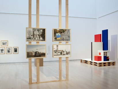 Black mirror. The long shadow of the future, exhibition view. Courtesy of Ludwig Museum