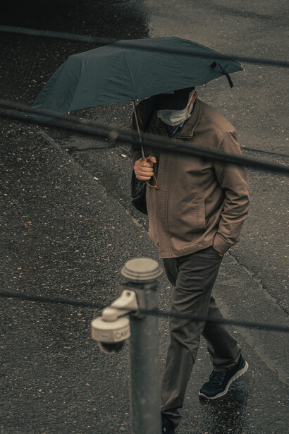 Caminhar é uma prática quase entendida como moda antiga nas capitais, principalmente em São Paulo, Brasil