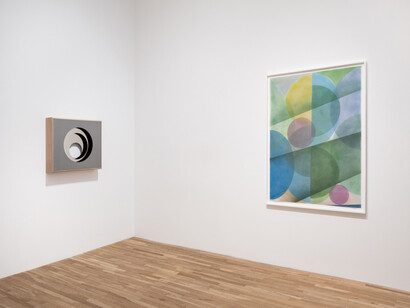 Alyson Shotz, Deep field, exhibition view. Courtesy of Derek Eller Gallery