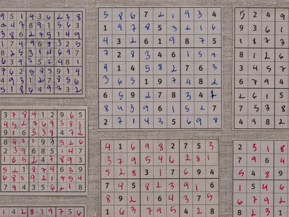 Jac Leirner, métrica mínima, 2015, Red Inside