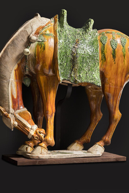 Open Storage of the Art of Asia. Courtesy of Národní galerie Praha