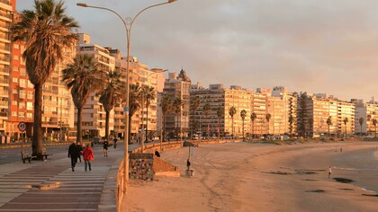 Certo dia, e “de mala e cuia” cheguei ao Uruguai, um gigante latino e terra do também gigante Pepe Mujica (que saudades), um país que tem uma rica história e diversidade cultural, apesar do pouco território e de seus cerca de 3,5 milhões de habitantes