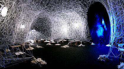 Enrique Vargas. Il Filo di Arianna. Ph Stefano Di Cecio