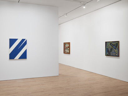 Carmen Herrera, The Paris years, 1948 –1953, exhibition view. Courtesy of Lisson Gallery
