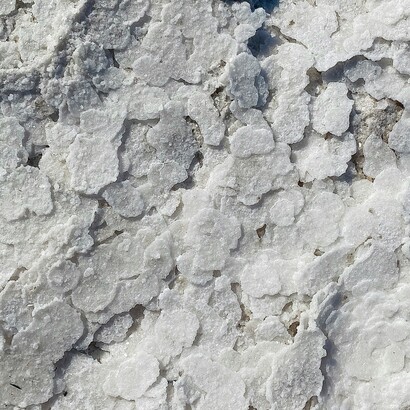 L'acqua potabile non deve essere priva di sali: sia per questioni sanitarie sia perché l'apporto di certi sali è consigliato