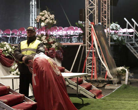 Anna Baranowski and Luise Schröder, "Facing the Scene", 2011,
Video still, Photo: Courtesy of the artists