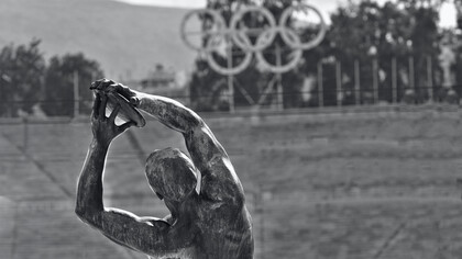 Les Jeux Olympiques. Lorsqu'on compare les Jeux Olympiques de Paris en 1924 à ceux prévus en 2024 dans la même ville, les différences sont frappantes et témoignent de l'évolution du mouvement olympique au fil du temps