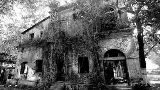 Prabir Purkayastha 'The Reformatory', Colonial period structure, Calcutta, 2013 Hahnemuhle archival Harman Matt Cotton Smooth museum-grade paper 20 x 30" Edition 1/6