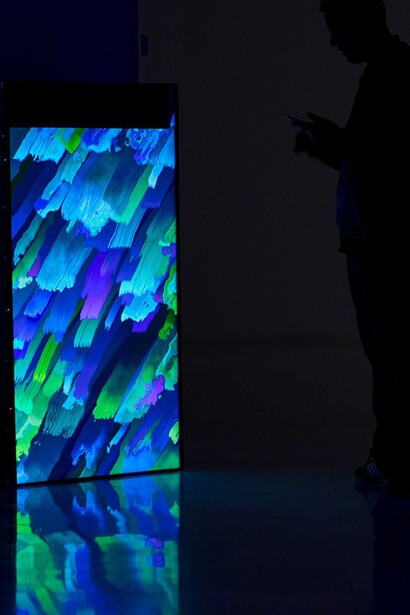 Daniel Canogar. Courtesy of Mark Moore Gallery