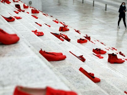 Mettre vos souliers rouges à la mémoire de ceux qui ne peuvent pas le faire