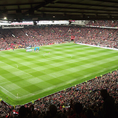 Manchester United vs Manchester City : une rivalité urbaine devenue choc stratégique, entre héritage historique et domination contemporaine