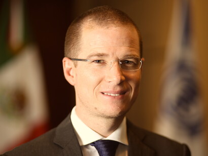 Ricardo Anaya, candidato del PAN, el otro partido histórico de México, quedó segundo con el 22% de los votos