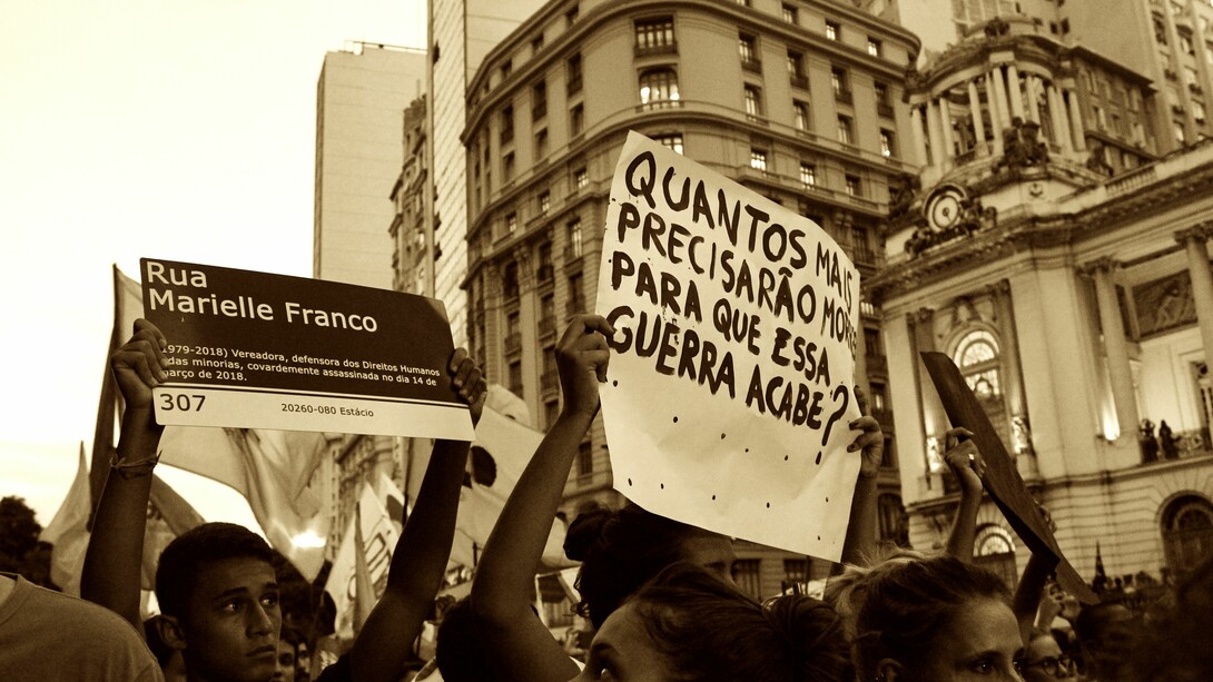 Lutar pela democracia, afirmar a dignidade