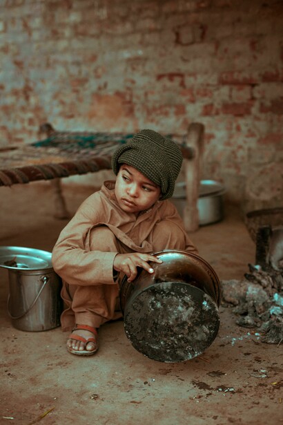 Dopo aver visto centinaia di bambini morti di stenti, con le madri talmente magre da non aver latte per nutrirli