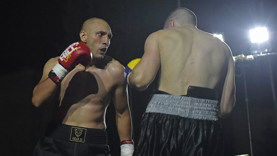 Vigan Mustafà, ha sfidato l’avversario serbo Slobodam Culum. Foto di Carlo Bressan