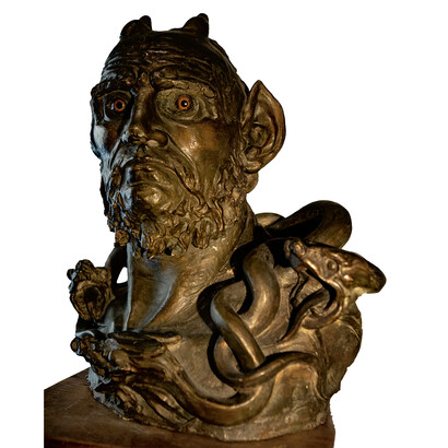 Tullo Golfarelli, Caco, primi anni del Novecento, ceramica in terracotta con “patina” bronzo, 50x56x40 cm, Courtesy Galleria Baroni,(credits Sergio Golia)