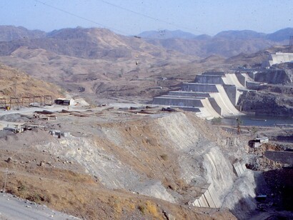 Dams like Sardar Sarovar on Narmada River displace local communities across India @ Ashish Kothari