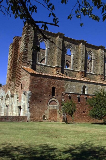 Abbazia di San Galgano, lato destro