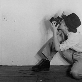Cindy Sherman, “Untitled (The Press)”, from the series “Murder Mistery People”, 1976/2000, b/w photograph, cm. 25,4 x 20,3. Courtesy the artist and Studio Guenzani Milano