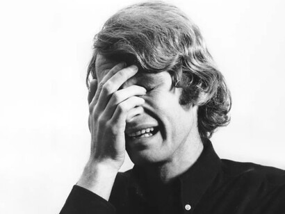 Fotograma de la obra «I'm so sad to tell you» de Bas Jan Ader, 1971