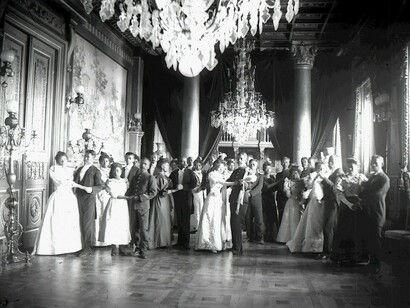 Joël Andrianomearisoa: Last Year in Antananarivo, Exhibition view. Courtesy of Tyburn Gallery