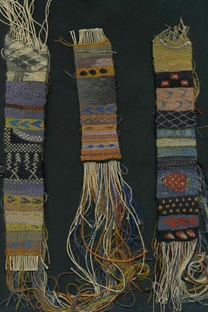 The Hidden Heart, 2000 ©Lynne Curran, high warp tapestry, silk, cotton, fine wools and linen. Commissioned by Glasgow Museums for The Gallery of Modern Art collection (G.O.M.A.)