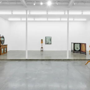 Shuo Hao, Huile de vitre, vue d'exposition. Avec l'aimable autorisation de la Galerie Derouillon