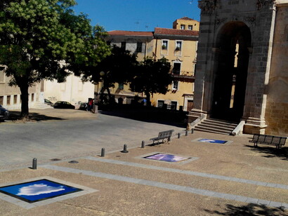 Destinazione piazza. 5 curatori x 5 artisti