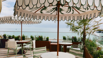 The Brighton Beach House in Brighton and Hove, England, enchants visitors with its interior allure, where tasteful coastal motifs intertwine with modern sophistication, creating a haven of tranquility and seaside chic