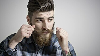 Un bigote para noviembre