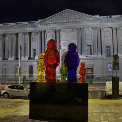 In front of the Louvre in Paris, a captivating family of jelly baby sculptures is poised to grace the area. These lively figures, reaching heights of up to 10.5 feet (3.2 meters), promise to be a delightful and colorful addition to the urban landscape