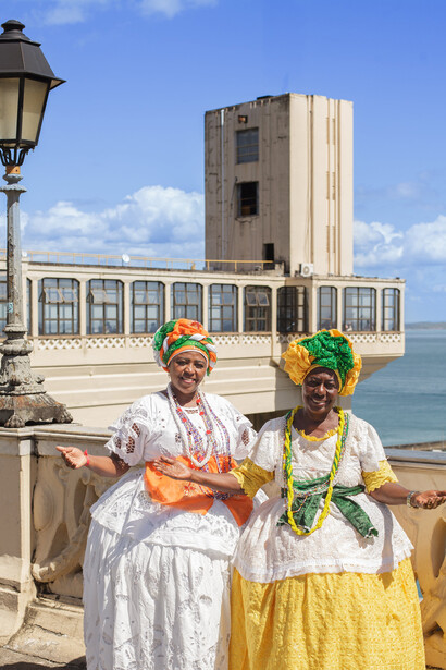 Mulheres baianas na cidade alta, em Salvador, Bahia, Brasil