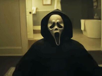 El caso de Jaradin es uno de los más célebres, debido al escalofriante y explícito efecto "copycat", llegando incluso a disfrazarse con la misma túnica y máscara que portaba "Ghostface". "Scream 7",2026