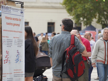 Este festival es necesario. Tenemos la convicción de que la ciencia y la investigación son el motor del desarrollo de un país. Sentimos orgullo por la ciencia argentina y creemos que debemos integrarla con la comunidad de cada rincón del territorio. Para mostrar lo que hacemos, pero también para escuchar cuáles son las necesidades y dialogar con la sociedad