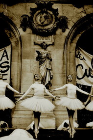 Hasta las bailarinas de la Ópera de París fueron a la huelga... interpretando, eso sí, «El lago de los cisnes»