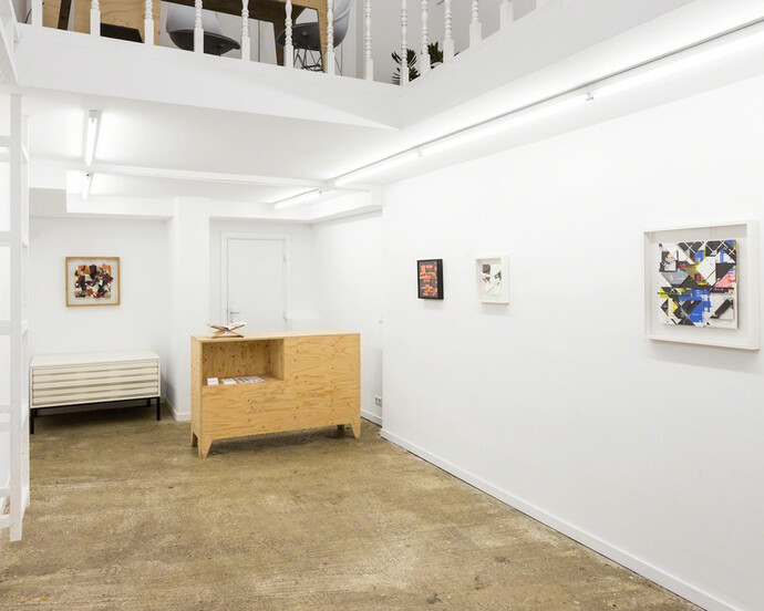 Space. Courtesy of Mini Galerie