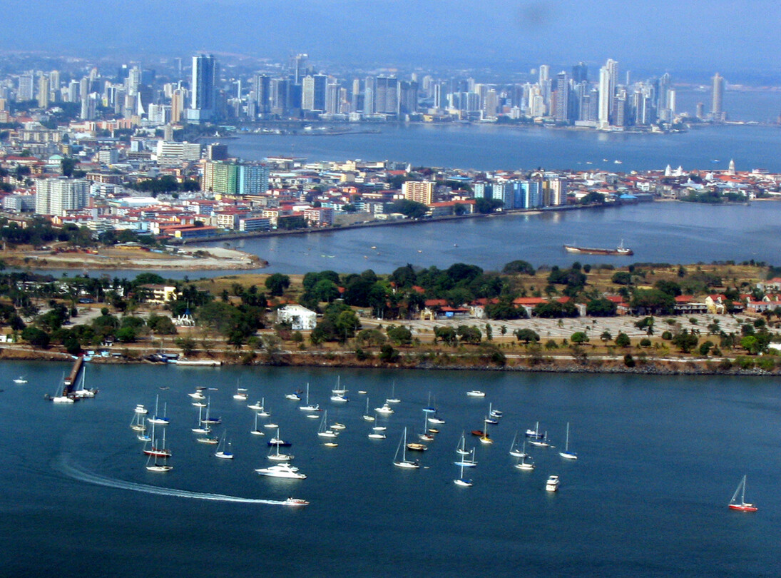 Cumbre de las Américas. Costa de la ciudad de Panamá